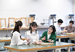 作業技術室で実習の様子1